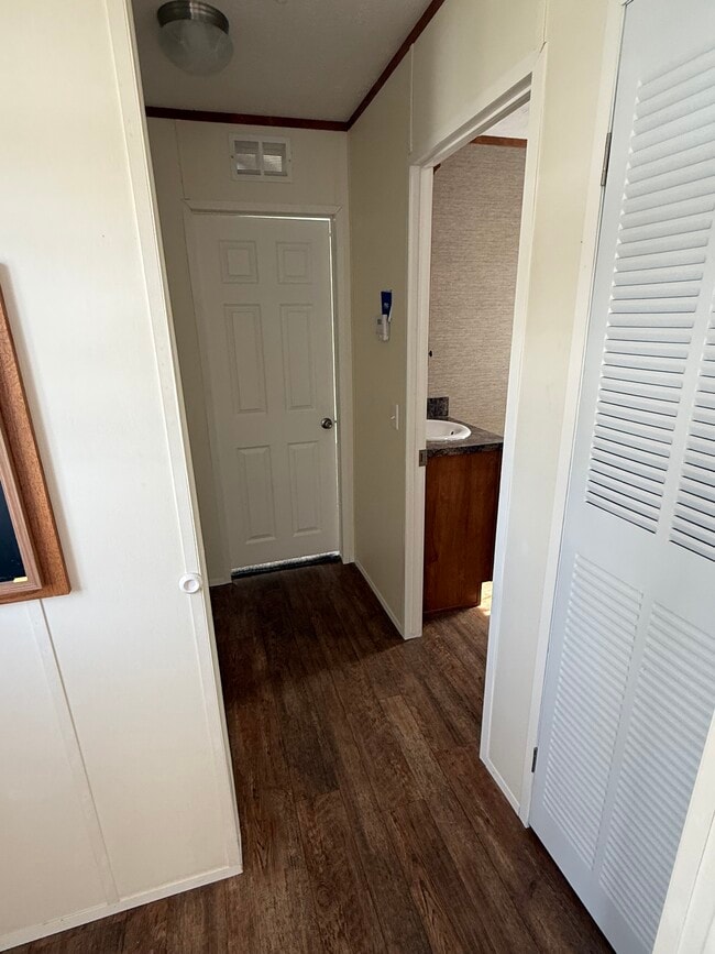 Foto del edificio - 28 Horner Dr