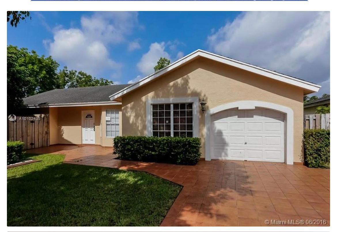 Foto principal - 9860 NW 51st Ln