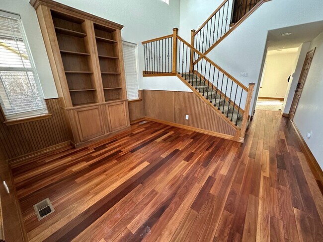 Foto del edificio - BEAUTIFUL & WELL MAINTAINED HOME IN BANNIN...