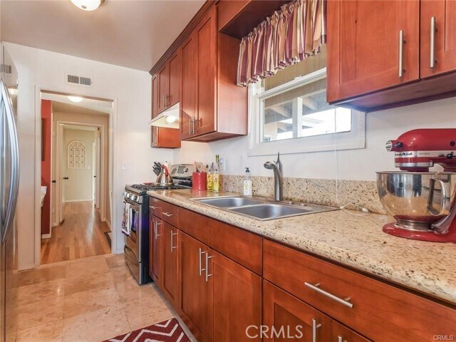 Foto del edificio - 2408 W 141st St