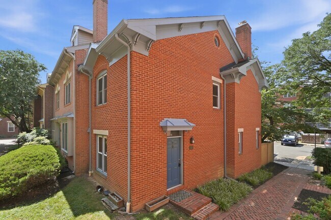 Photo - Lovely end-unit, steps from Braddock Rd Metro. Townhome