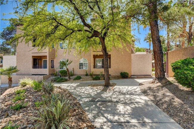 Foto del edificio - 9325 W Desert Inn Rd