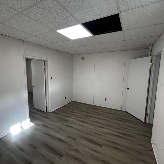 Building Photo - 4100 Ritchie Hwy