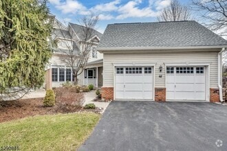 Building Photo - 48 Loft Dr
