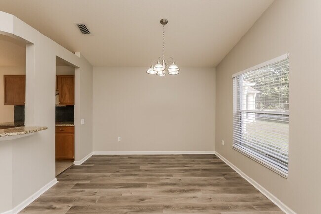 Building Photo - 1106 Summer Breeze Dr
