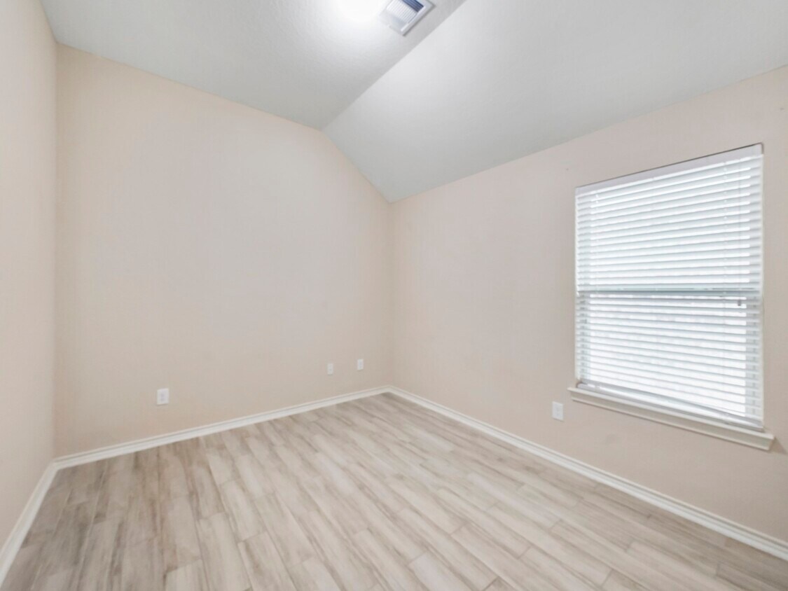 Foto del edificio - 1519 Spencer Glen Ln