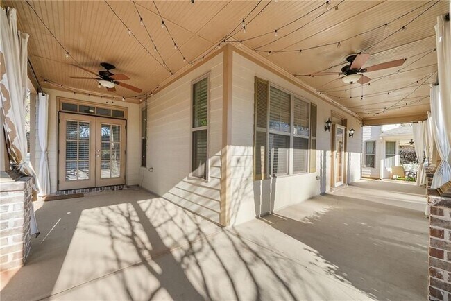 Building Photo - 2439 Muirfield Pl