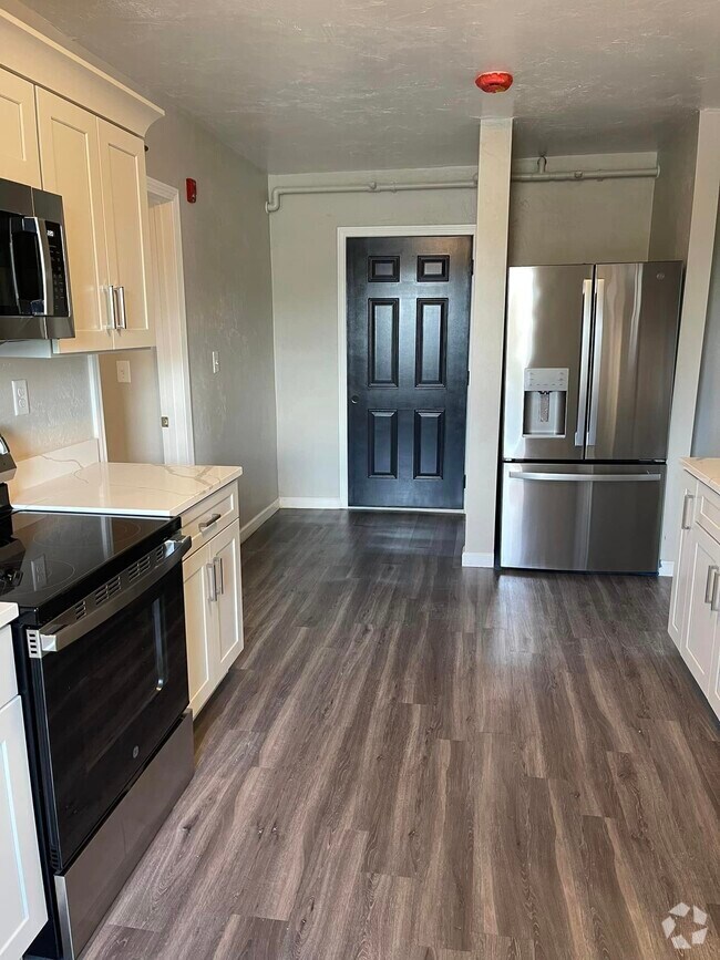 Apartments for rent in Southbridge MA with Utilities Included 5