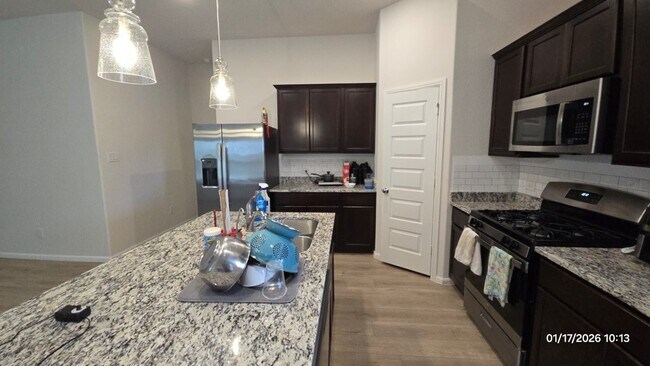 Foto del edificio - 1129 Birchwood Dr