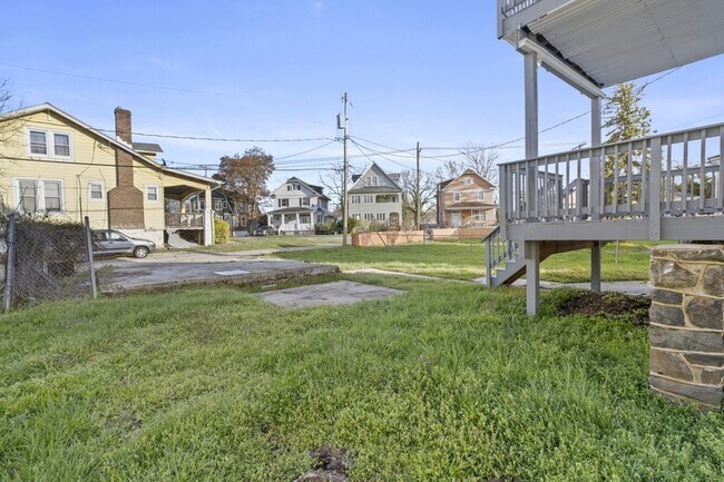 Foto del edificio - 3305 Oakfield Ave