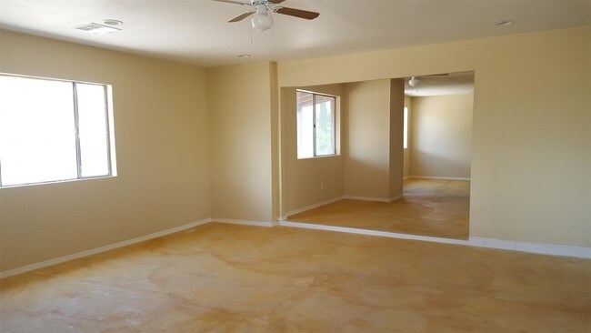 Photo - 890 Palo Verde Dr House