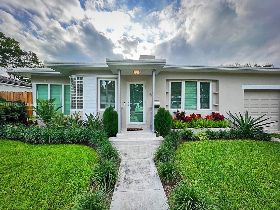 40 SW 30th Rd, Miami, FL 33129 House Rental in Miami, FL