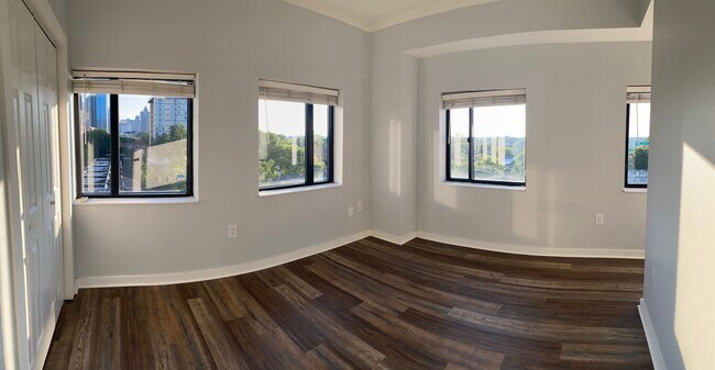 Foto del edificio - 715 N Church St