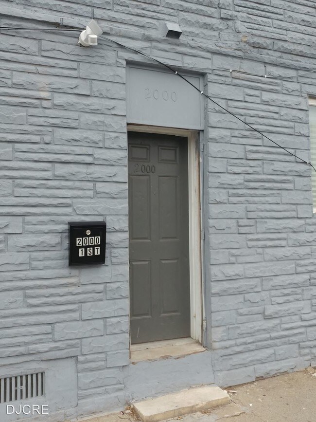 Building Photo - 2000 Mercy St