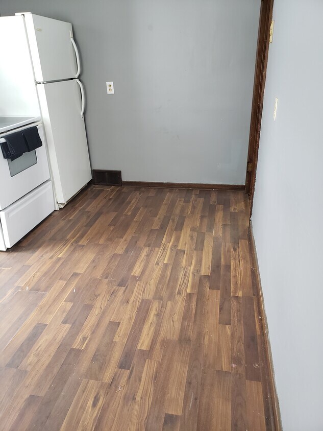 Foto principal - 711-711 11th St N