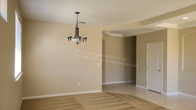 Foto del edificio - Rocklin Single Story appros 1641 Sq Ft, 3 ...