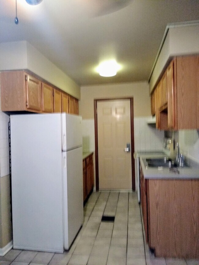 Foto del edificio - 13715 S Stewart Ave