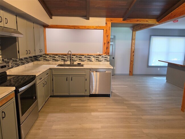 Foto del edificio - 101 Hackberry St