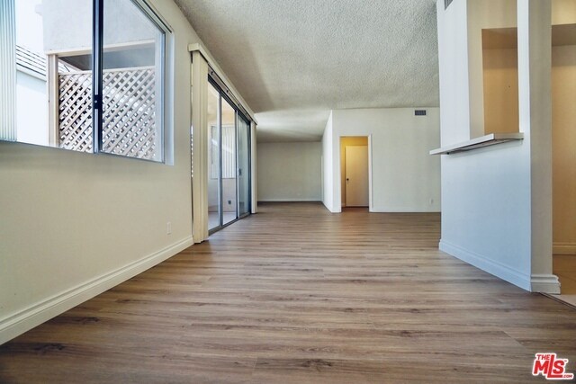 Building Photo - 818 S Gretna Green Way