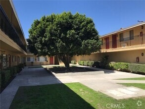 Building Photo - 383 Orchid Ln