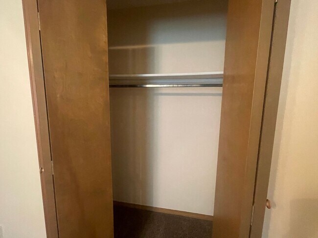 Foto del edificio - COMING SOON-Cozy House 3 bed 2 bath 2 car ...