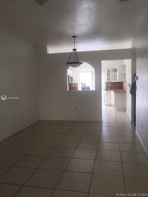 Foto del edificio - 6962 NW 179th St