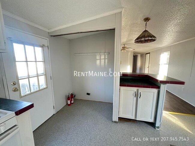 Building Photo - 20 Bearberry Rd