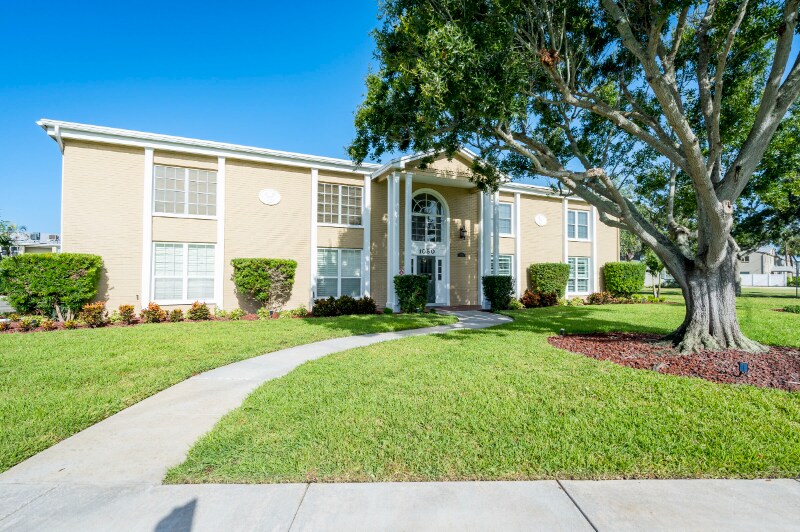 Foto principal - 1050 Rafael Blvd NE