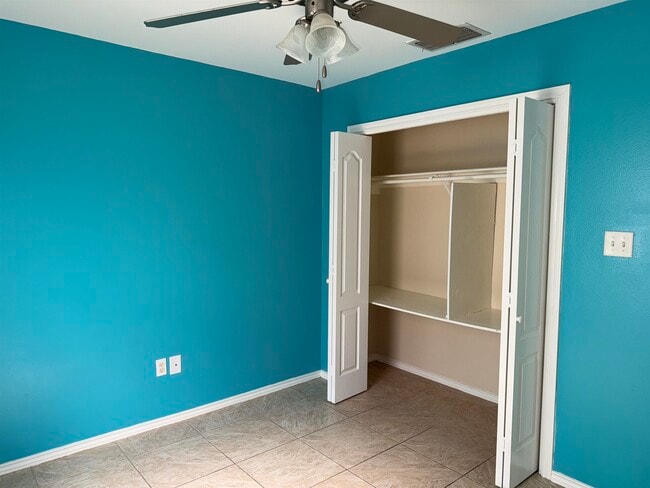 Building Photo - 4205 Indian River Ave