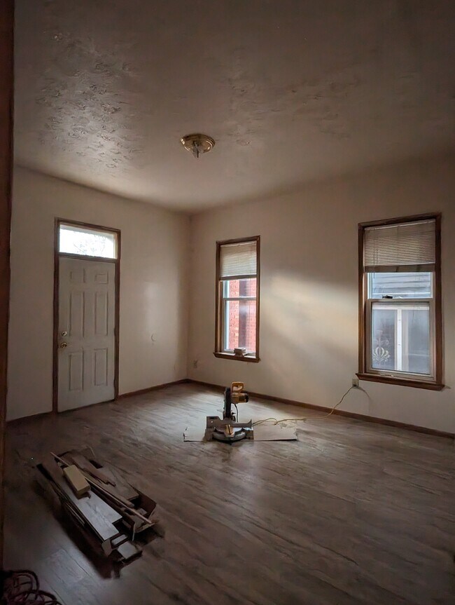 Dormitorio - 798 Oak St