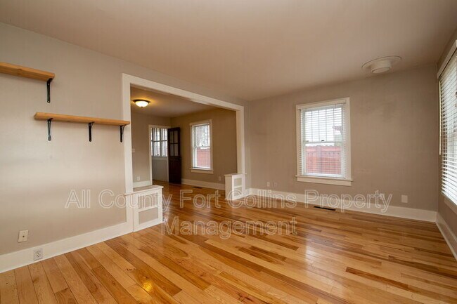 Foto del edificio - 332 Edwards St