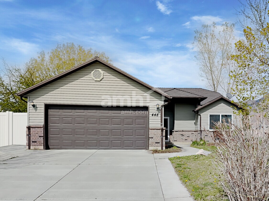 Primary Photo - 448 West Melling Way