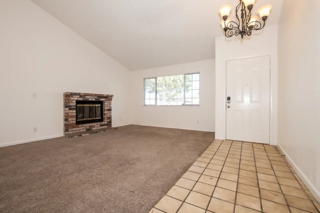 Foto del edificio - 7426 Skander Way