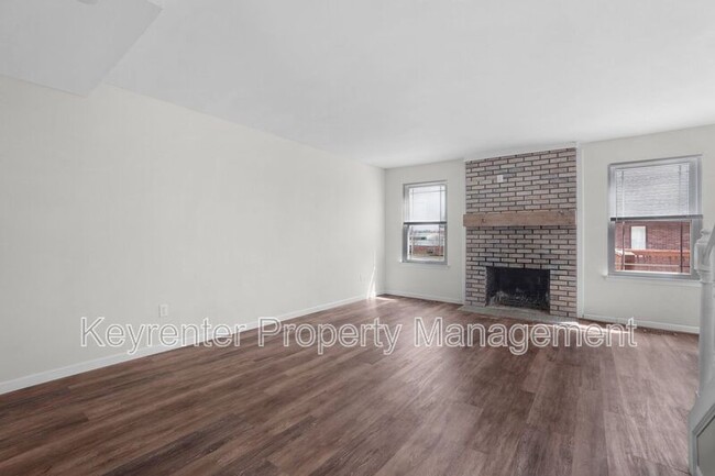 Building Photo - 116 Lamplighter Way