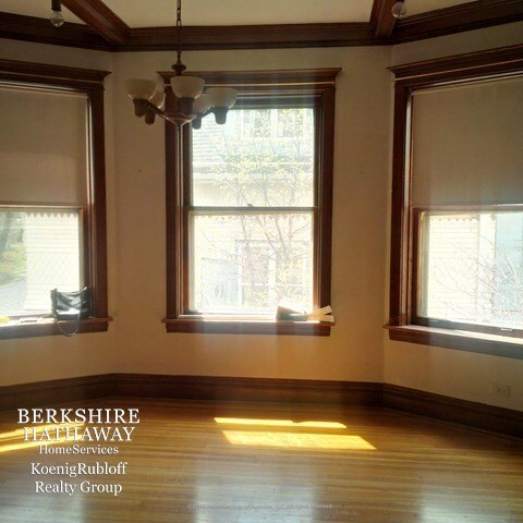 Building Photo - 4870 N Paulina St