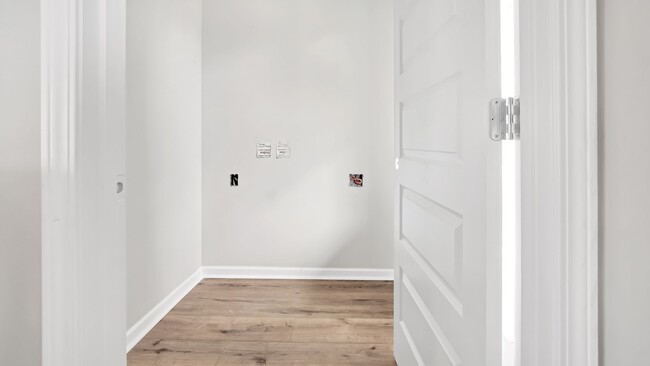 Foto del edificio - *** MOVE IN SPECIAL *** 3 BED 2 BATH