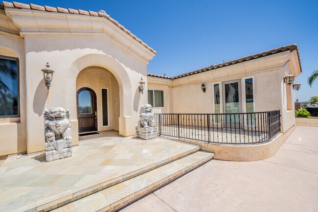 Foto del edificio - 17425 Cyrus Ln