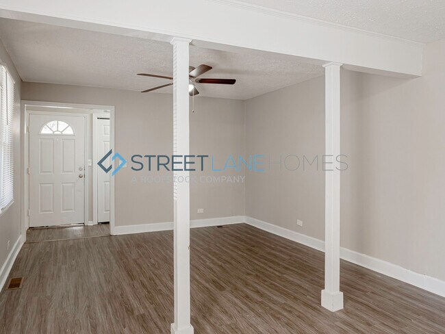Building Photo - NOW OFFERING HALF OFF THE FIRST FULL MONTH...