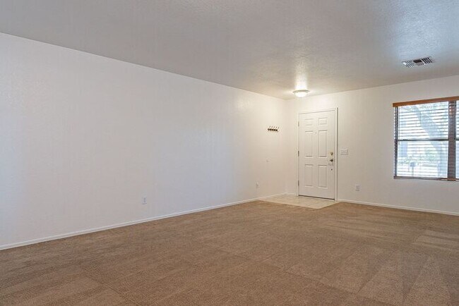 Foto del edificio - Spacious Oro Valley 4-Bedroom Rental with ...