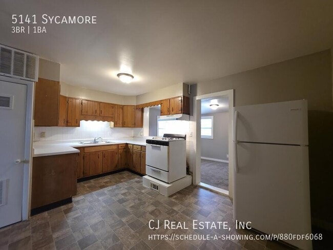 Building Photo - 5141 Sycamore-