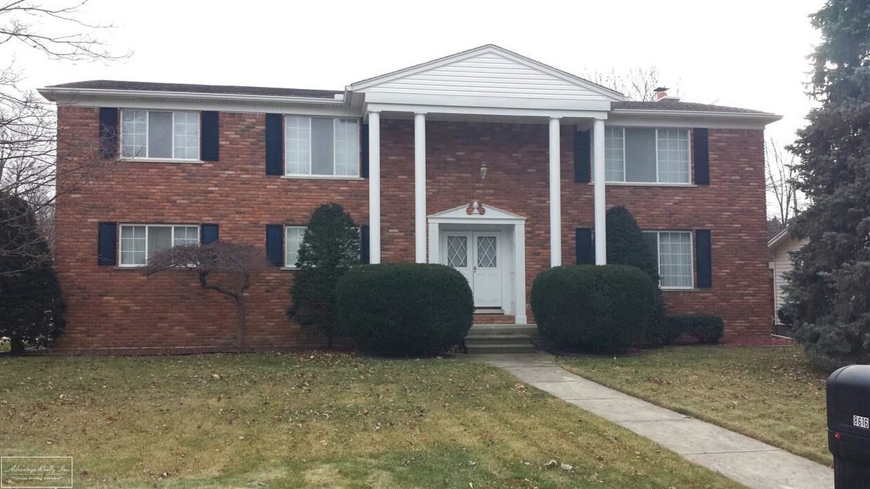 Primary Photo - 46027 Vanker Ave