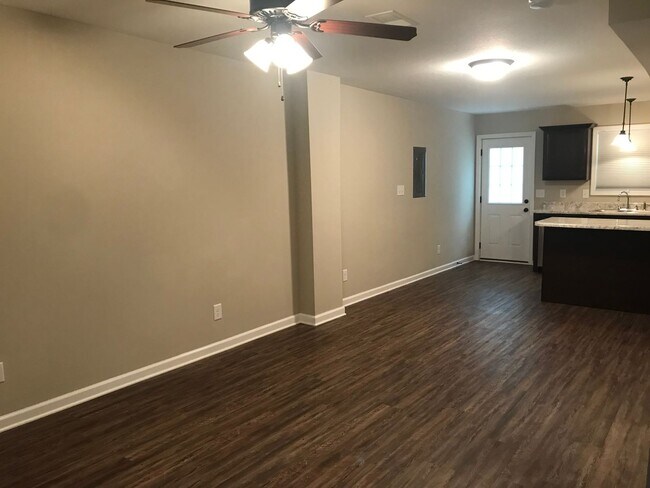Foto del edificio - E Knollwood Cir - 1560