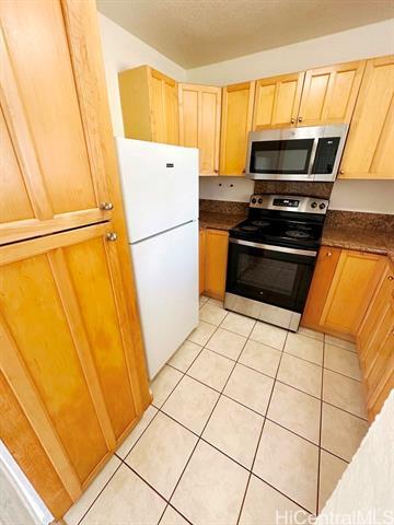 Building Photo - 95-636-636 Hanile St