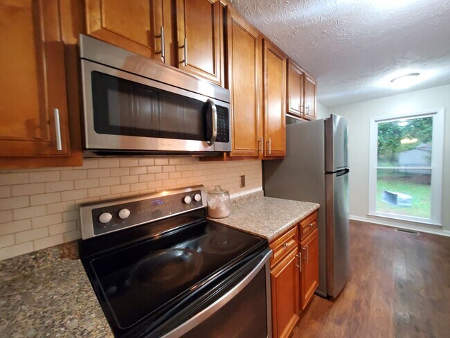 Building Photo - 6923 Calamar Dr
