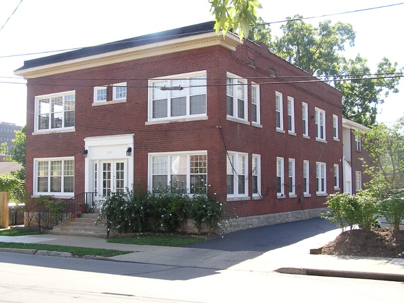 228 Lexington Ave Unit 101, Lexington, KY 40508 Room for Rent in