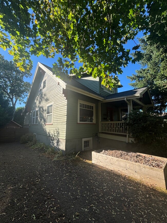 Building Photo - 8015 N John Ave