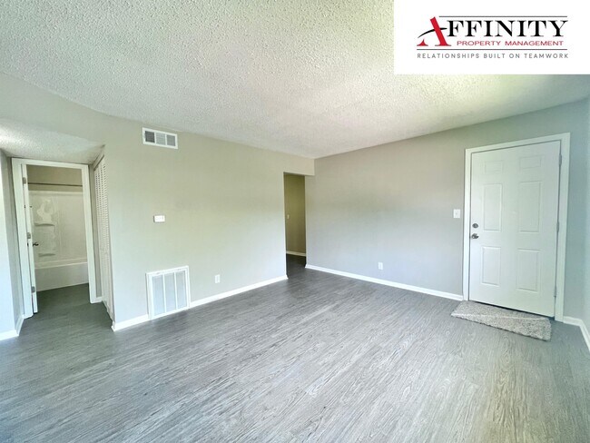 Foto del edificio - 1507 N 55 Dr