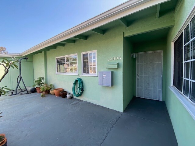 Entrada exterior - 12006 Sylvester St