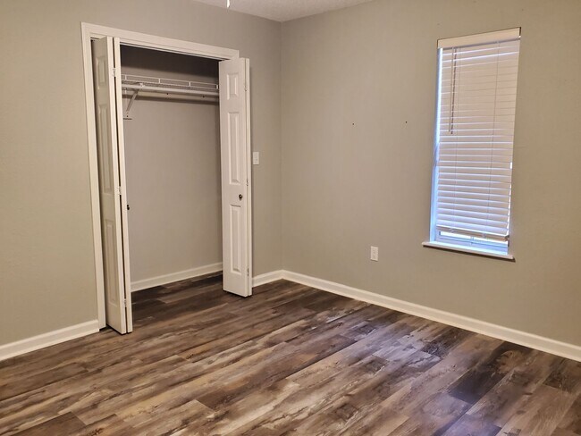 Foto del edificio - Super Cute Duplex