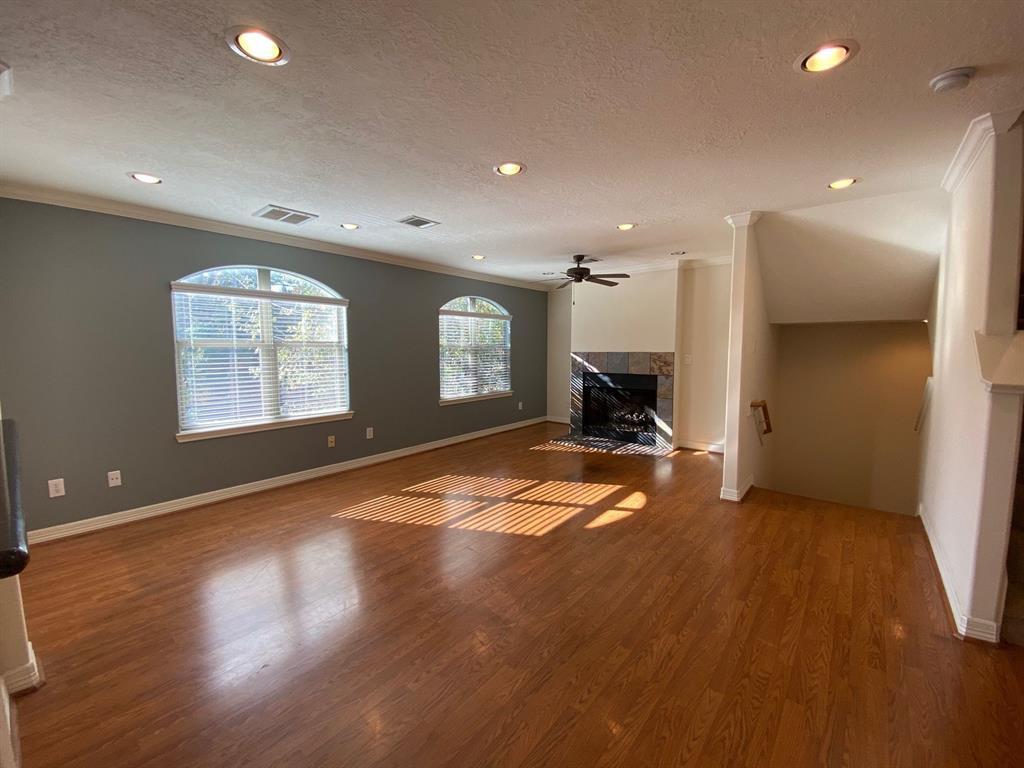 3710 Sherwood Ln Unit 101, Houston, TX 77092 Condo for Rent in